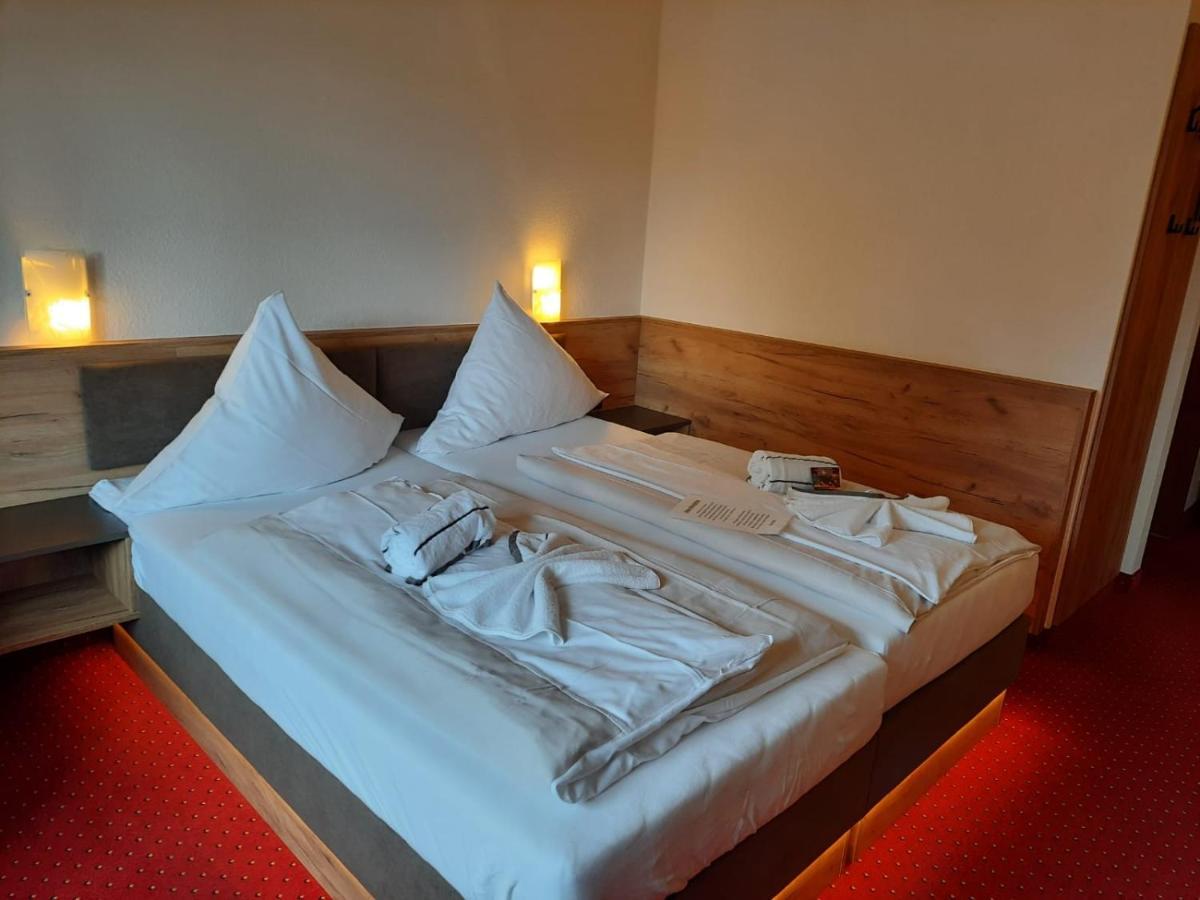Hotel Haus Krone Bexbach ภายนอก รูปภาพ