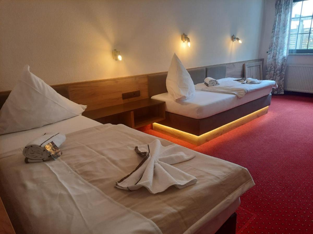 Hotel Haus Krone Bexbach ภายนอก รูปภาพ